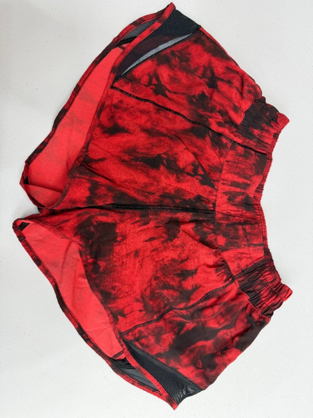 Lululemon Hotty Hot Shorts 2"